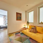 Pineapple Apartment
